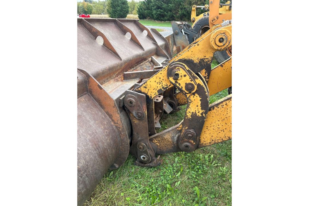 Case 721B - Image 15 of 25