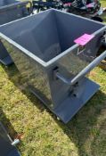 UNUSED Wheeled Dump Hopper