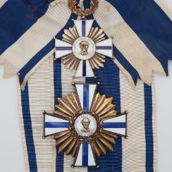 Medals, Orders & Decorations of the World