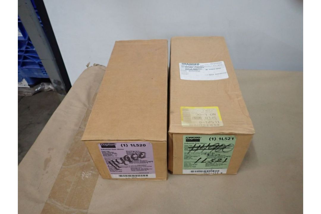 Lot of (2) Dayton Industrial Gear Motors - Image 2 of 10