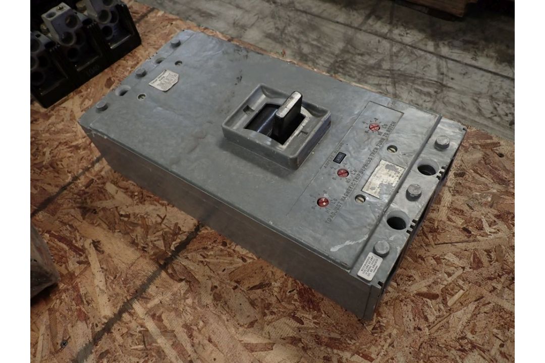Lot of (5) Assorted Circuit Breakers - Image 4 of 19
