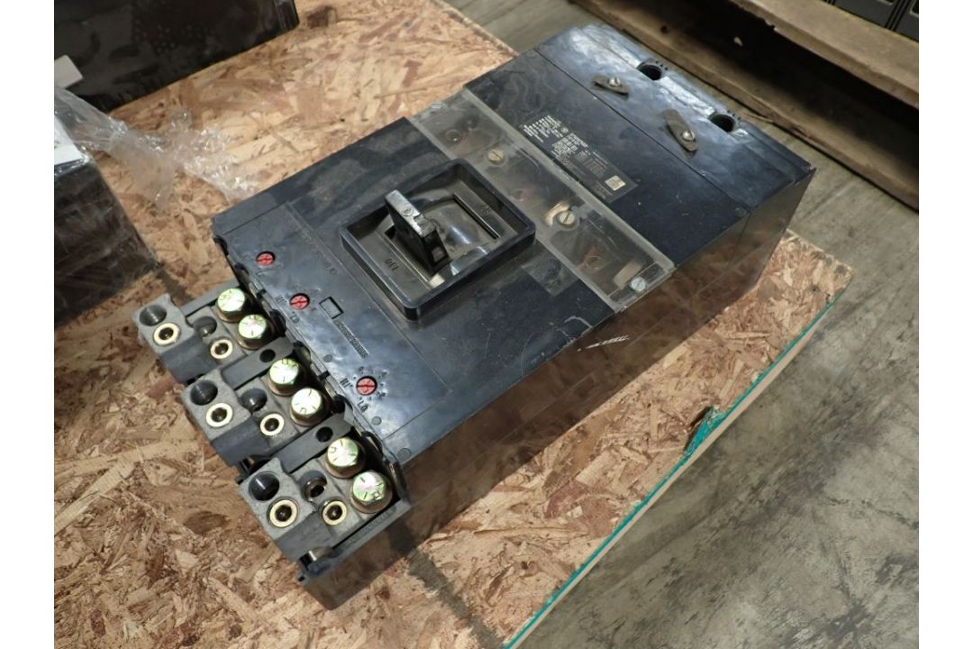Lot of (5) Assorted Circuit Breakers - Image 15 of 19