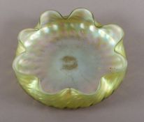 Jugendstilschale, Glas, Böhmen, um 1900