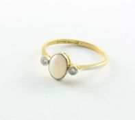 Opalring, 750/ooo Platin, kl. Diamanten, 2,6g