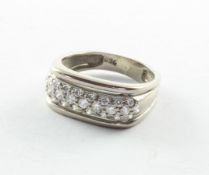 Ring, 750/ooo WG, Brillanten