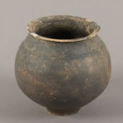 kleiner Kugelbecher, Ton, RÖMISCH, 1.-3.Jh., Fundort: XANTEN, Provenienz: Sammlung Paul Kempkes