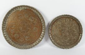 zwei runde Teller, Kupfer, graviert, Persien