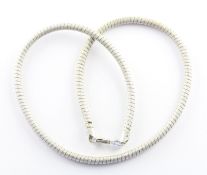 Collier, 750/ooo WG, 