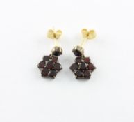Paar Granatohrstecker, 585/ooo GG u. Tombak, 2,2g