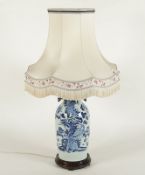 Vase, Porzellan, China, E.19.Jh., als Lampenfuß montiert