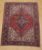 Teppich Heris, alt, 272 x 204