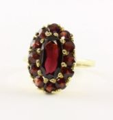 Granatring, 333/ooo Gelbgold, 4,4g