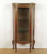 Vitrine im Louis Quinze-Stil, Frankreich, A.20.Jh.