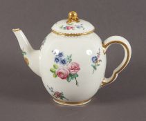 Teekanne, wohl Sevres, 19.Jh.
