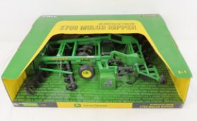 Ertl John Deere Die Cast 2700 Mulch Ripper
