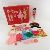 1963 Brunette #860 Midge Straight Leg Doll in Case