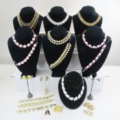 Vintage Signed Lisner Demi-Parures & Jewelry