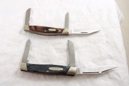 2 Buck Folding Knives