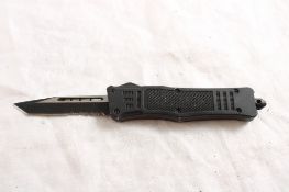 Tactical Automatic Knife