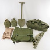 Vintage US Military Entrenching Tool, M2A1 Bag