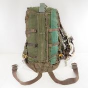 US Military Parachute Harness & Pack