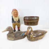 Oval Barrel Style Bucket, Wood Ducks & wood Gnome