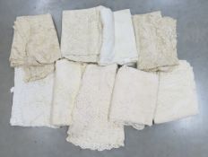 9 Quaker Lace Tablecloths