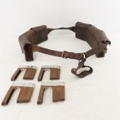 Swiss Army Cavalry leather ammo belt / 6 pouches