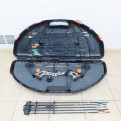 Bear Cruzer 5-70 lb Draw Compound Bow in Case