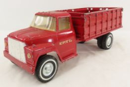 ERTL International Harvester Loadster Truck