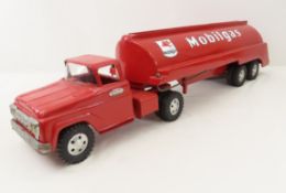 Tonka Toys Mobilgas Tanker Truck & Trailer