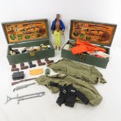 2 GI JOE Wood Footlockers, Access.& 1992 Figure