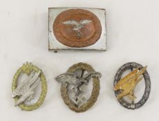 Luftwaffe Style Belt Buckle & 3 Badges