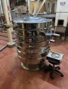 Used Xian Chen XC1000-5S Vibratory Ice Water Hash Sifter. Model XC1000-5S