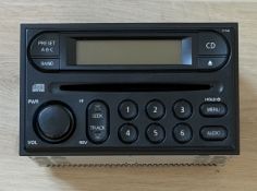 Nissan Clarion AM FM Radio CD Player OEM Part 28185 8Z400 Model PP-2449H