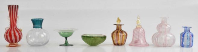 Six pieces of Murano glass, including perfume bottles and vases, and further art glass items (8).