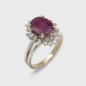 Primaballerina-Ring mit Rubin
