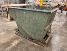 Dump Hooper with Fork Pockets