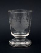 Fußbecher mit gerutschtem Dekor