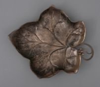Jugendstil-Schale versilbert