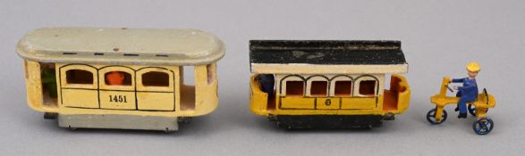 Drei antike Spielzeugminiaturen Erzgebirge