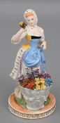 Porzellanfigur Blumenverkäuferin, Dresdner Porzellan