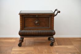 Kleine Hausbar auf Rädern