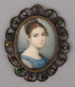 Biedermeier-Miniatur im steinbesetzten Rähmchen
