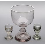 Weißbierpokal und zwei Schnapskelche mit Weißrand