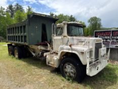 MACK U611T ROLLOFF TRUCK VN:U611T 1122 powered by Mack diesel engine, equipped with Rolloff body w/