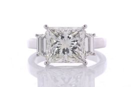 18ct White Gold Three Stone Claw Set Diamond Ring 4.65 Carats
