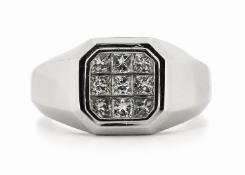 18ct White Gold Illusion Set Cluster Diamond Ring 1.09 Carats