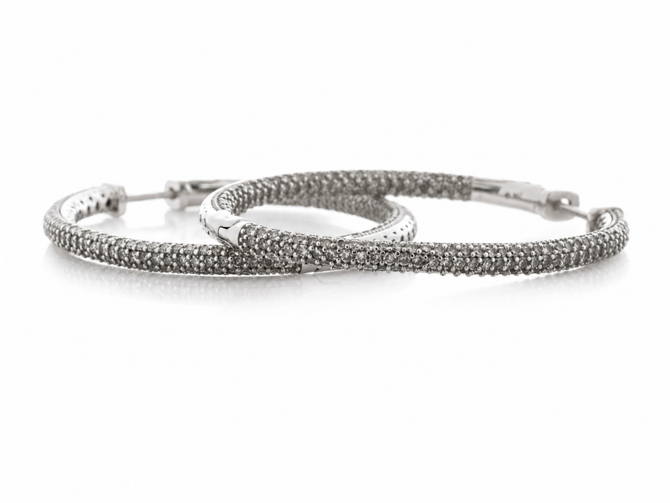 Ohne Mindestpreis! Abverkauf von zertifiziertem Schmuck mit natürlichen Diamanten und Edelsteinen