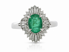 Platinum Emerald Cluster Claw Set Diamond And Emerald Ring (E 1.16) 0.61 Carats